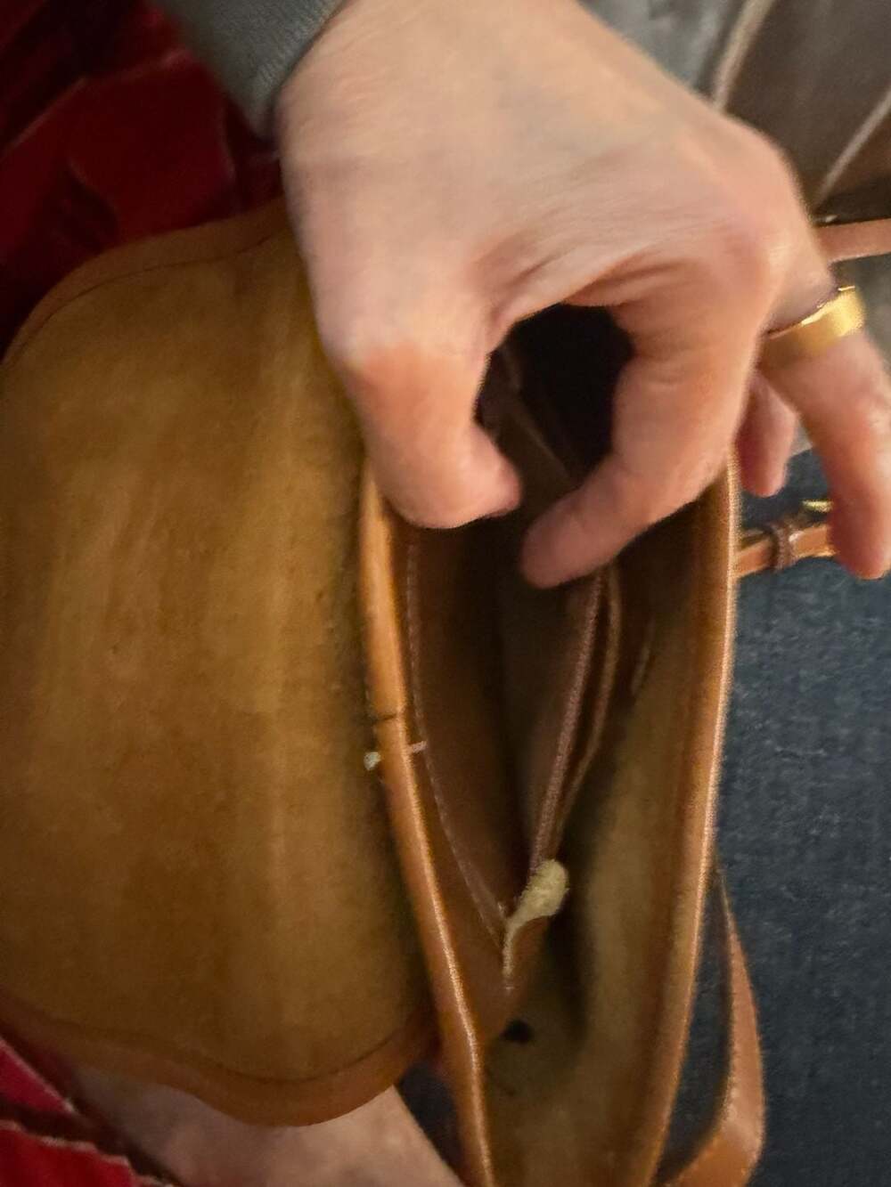 Vintage Dooney & Bourke All Weather Leather Crossbody Bag in Cognac - Picture 5 of 6